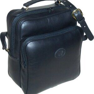 Medium Shoilder bag. 100% leather.